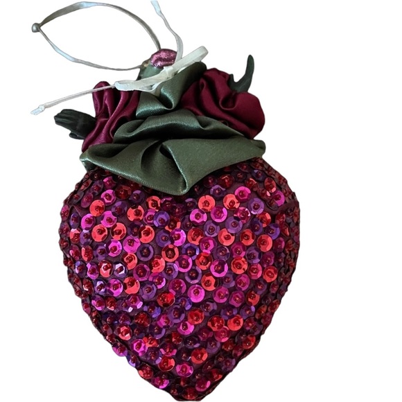 Vintage Queen Frog Red Sequined Christmas Tree Ornament - Picture 6 of 10